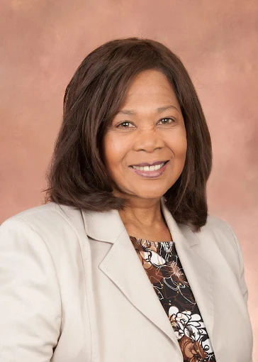 Felicia Nault - Century 21 Affiliated