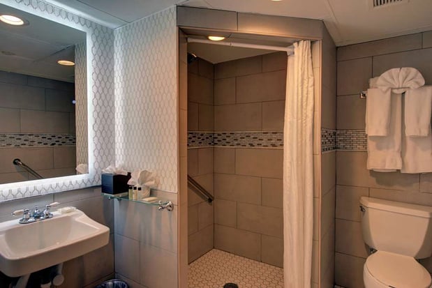 Images The Roslyn, Tapestry Collection by Hilton