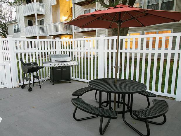 Images Greenway Chase Apartments