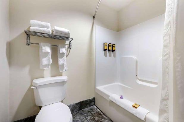 Images Best Western Plus Eau Claire Conference Center