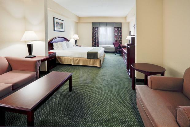 Images Holiday Inn Express West Palm Beach Metrocentre by IHG
