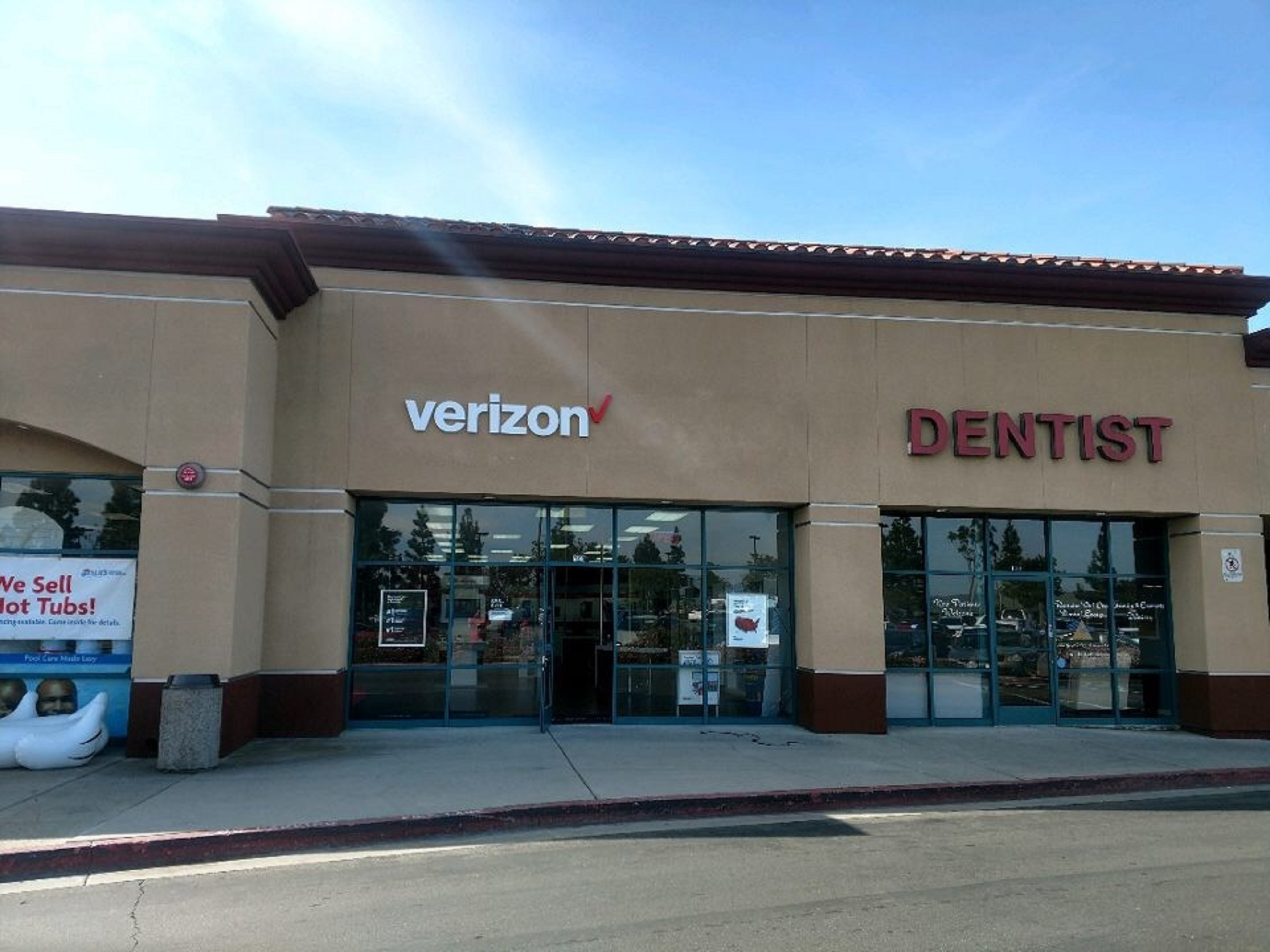 Verizon Authorized Retailer – GoWireless Photo