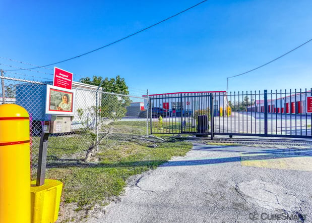 Images CubeSmart Self Storage