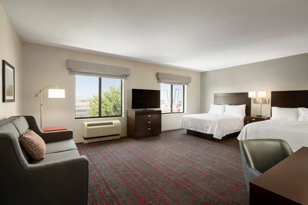 Images Hampton Inn & Suites Phoenix Glendale-Westgate
