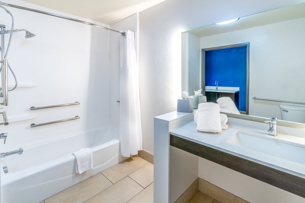 Images Holiday Inn Express & Suites Colorado Springs Afa Northgate by IHG