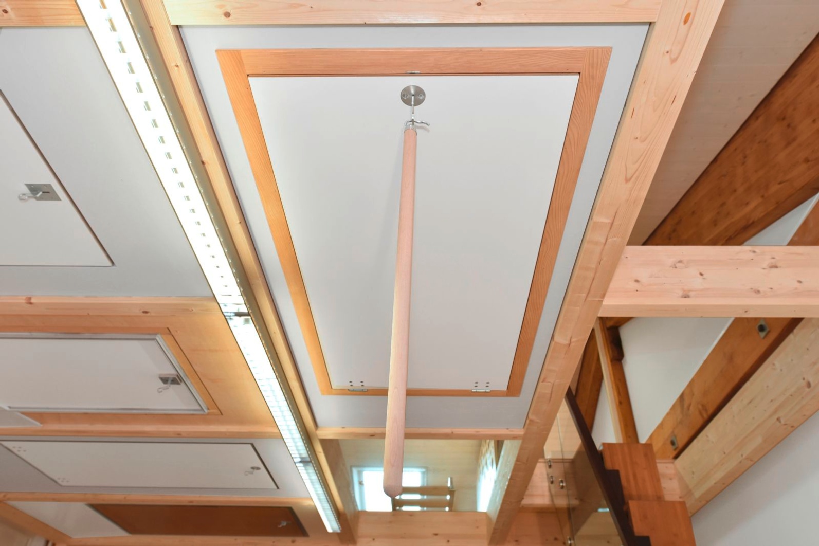 Feldmann & Co. AG, Aufzugtreppen, Treppenbau, Holzbau, Lyss, Kirchenfeldstrasse 35 in Lyss