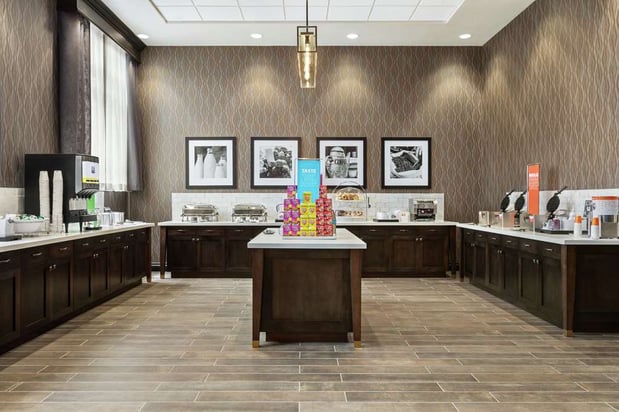 Images Hampton Inn & Suites Kansas City Downtown Crossroads