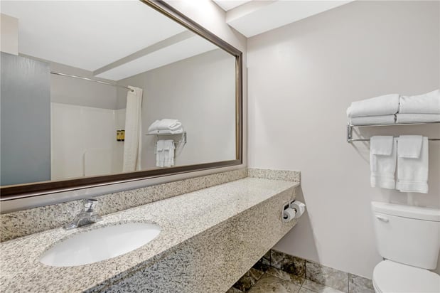 Images Best Western Plus Eau Claire Conference Center