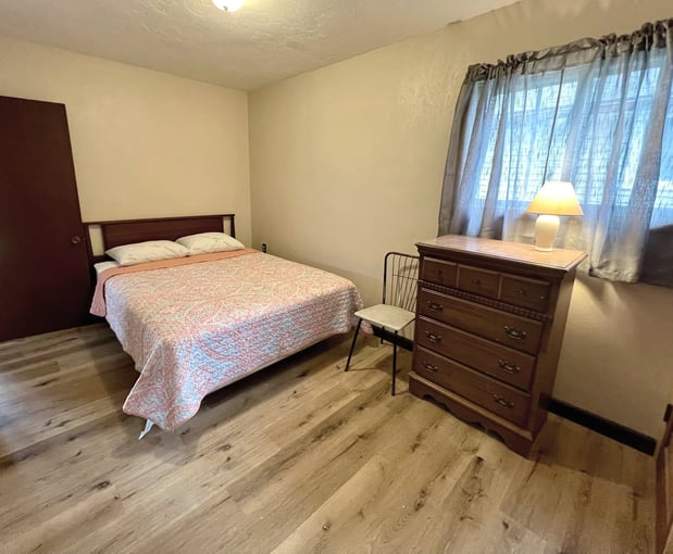 Images PINE BEACH COTTAGES LLC