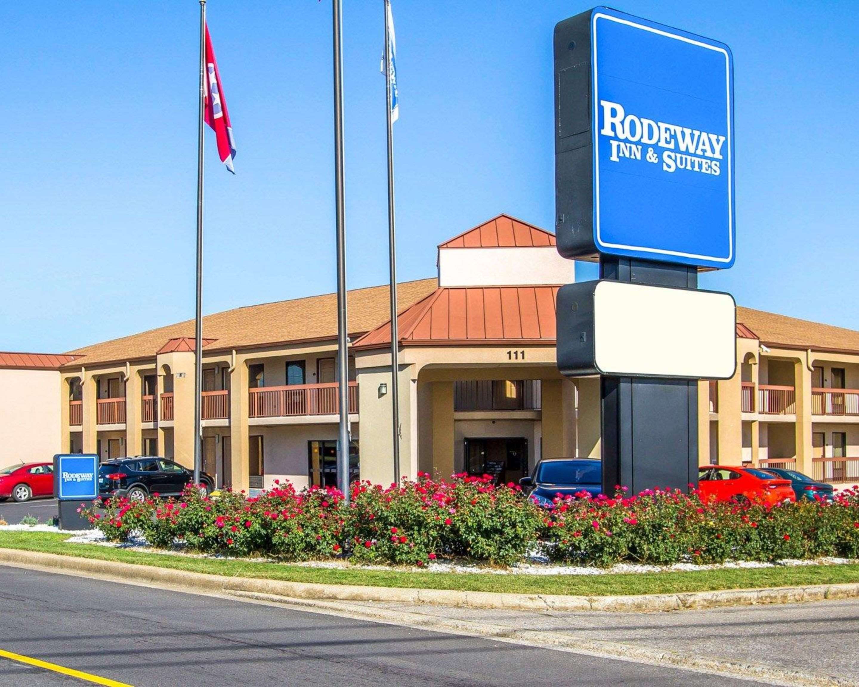 Rodeway Inn & Suites Coupons near me in Clarksville, TN 37040 8coupons
