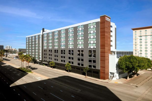 Images Hilton Garden Inn LAX Los Angeles Airport