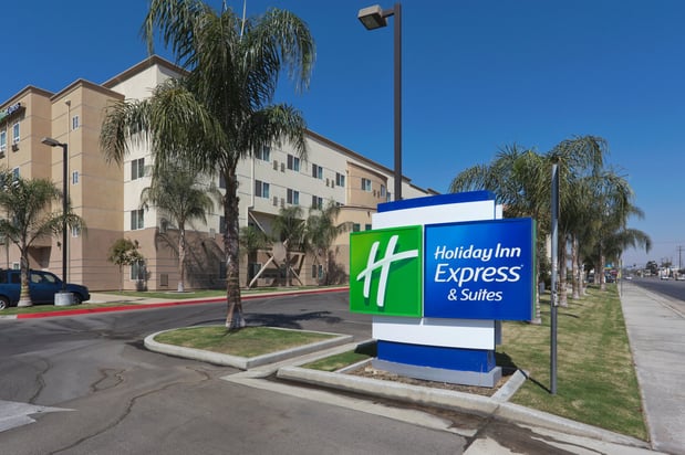 Images Holiday Inn Express & Suites Bakersfield Central by IHG