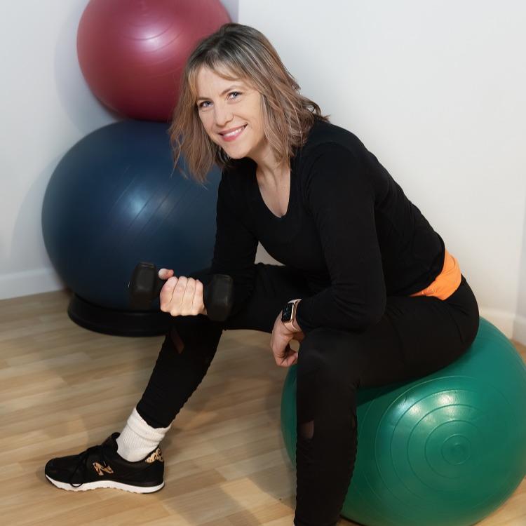 Upbeat Dance & Fitness Image