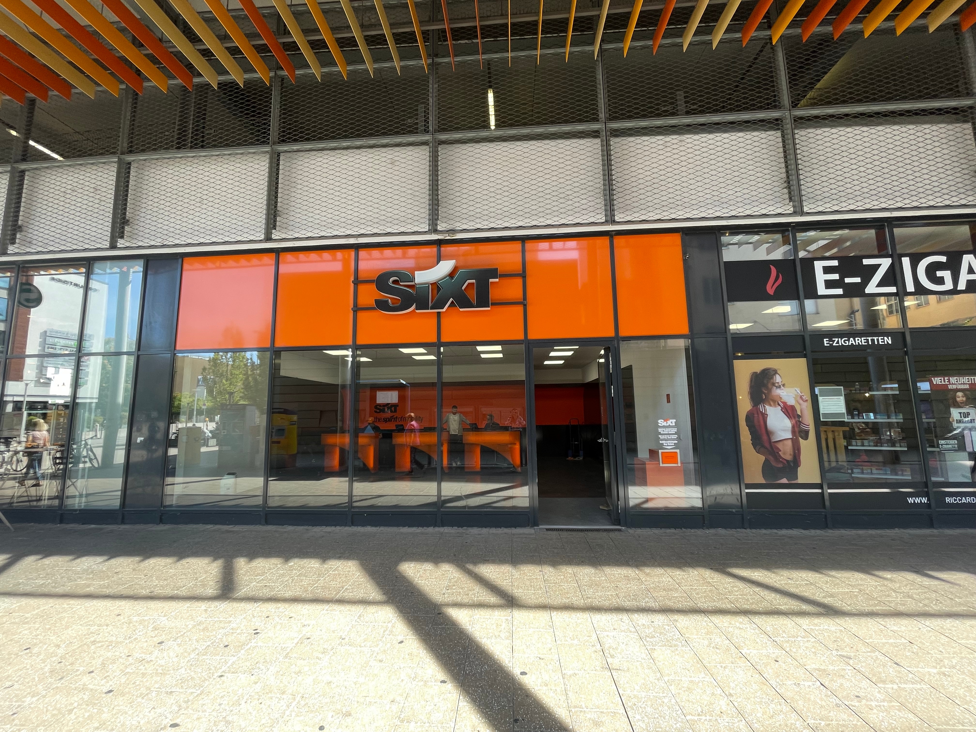 SIXT Autovermietung Ludwigsburg Hauptbahnhof, Pflugfelder Str. 17 in Ludwigsburg