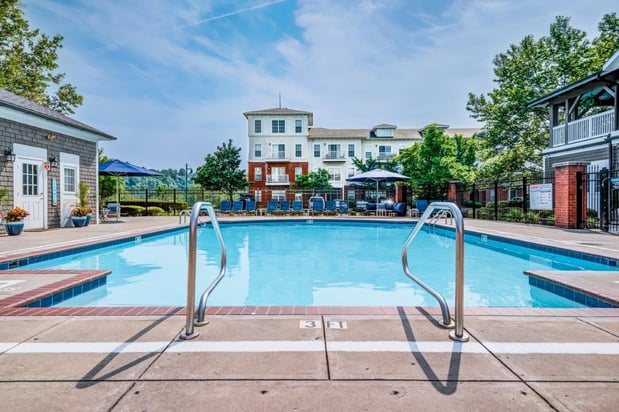 Images The Waterfront Apartments & Townhomes