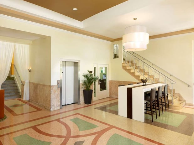 Images Hilton Grand Vacations Club McAlpin Ocean Plaza Miami
