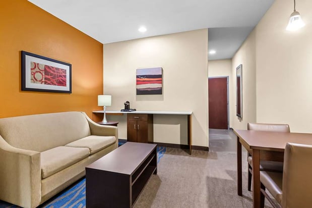 Images Best Western St. Louis Airport North Hotel & Suites