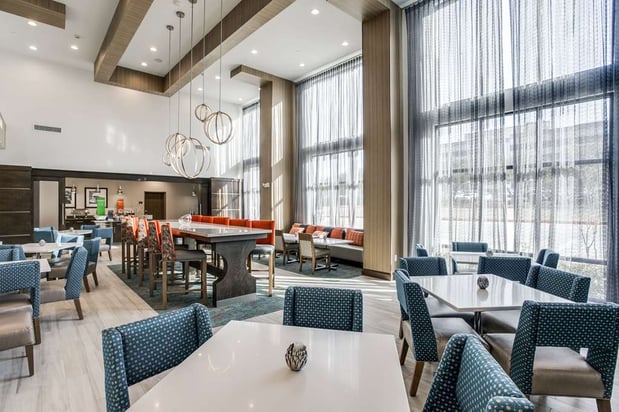 Images Hampton Inn & Suites North Dallas Central Expy