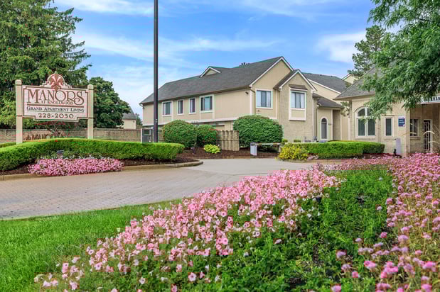 Images Manors at Knollwood