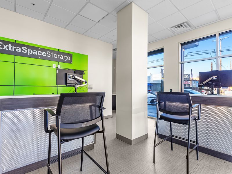 7638 - Office