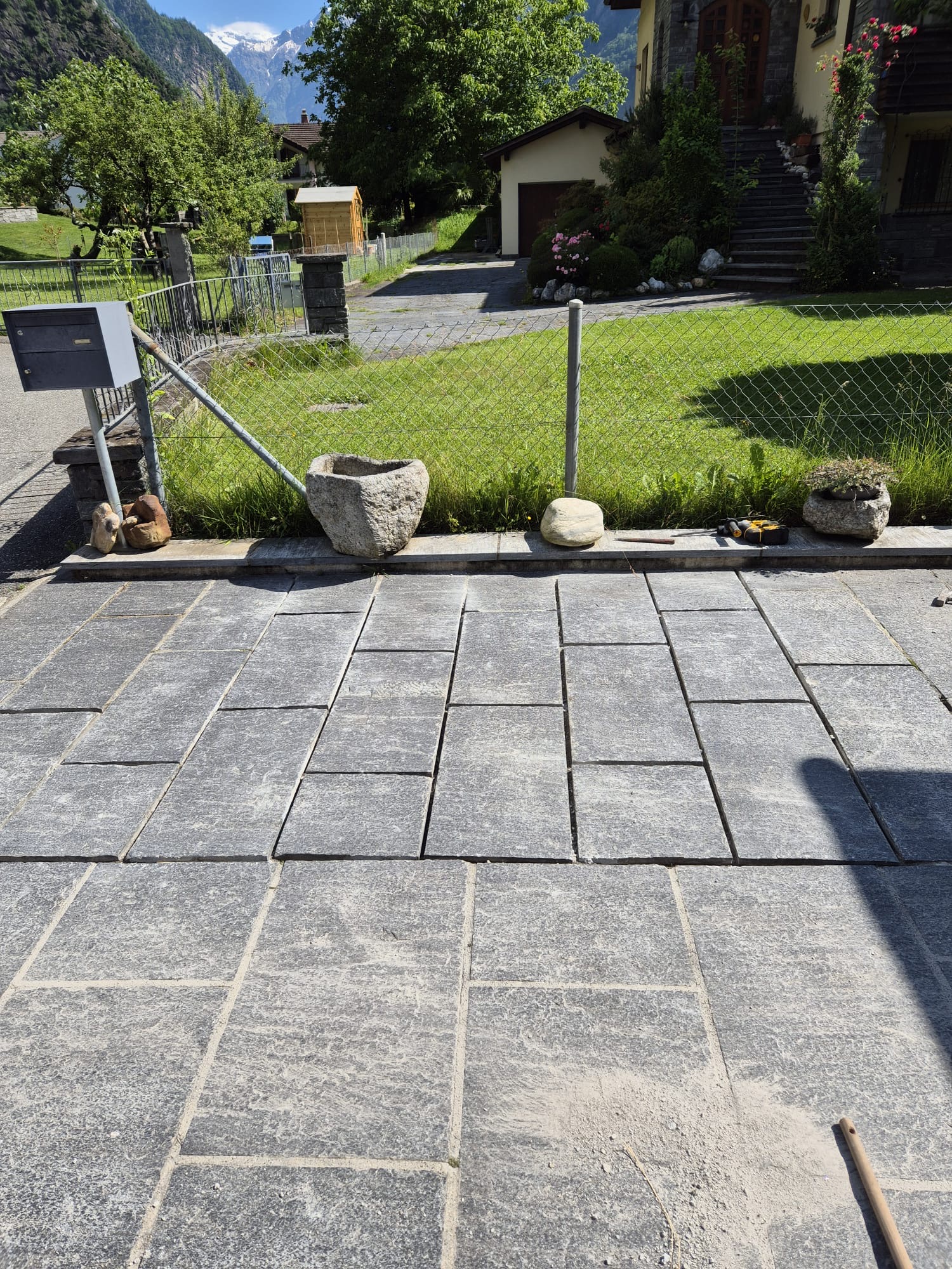 Bilder Graniti, Giardini e Pali di Castagno by DT Multiservices di Daniele Tiboni, selvicoltore AFC