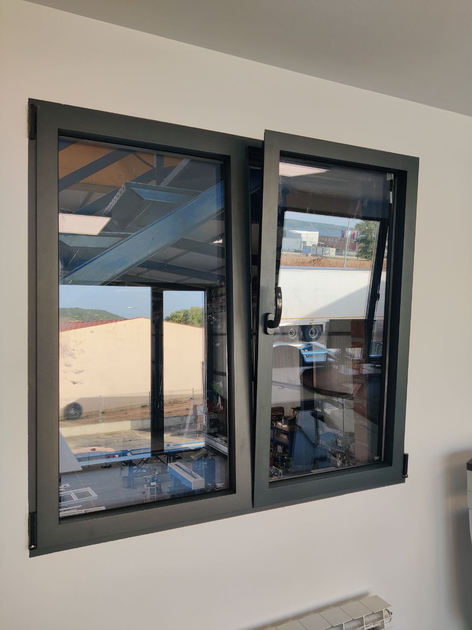 Images Solu Metal - Metálicas de la Rosa