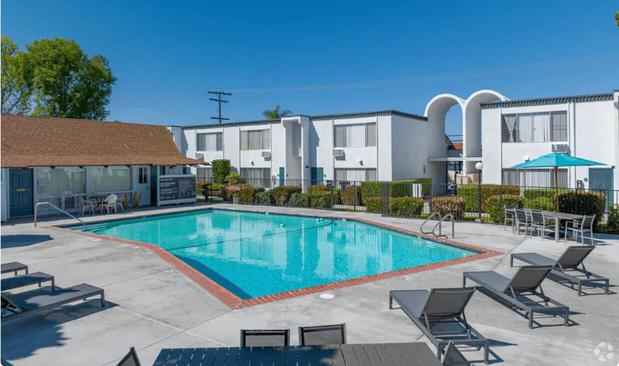 Images The Arches Apartments
