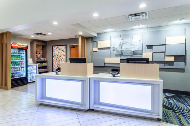 Images Holiday Inn Express & Suites Cedar Falls - Waterloo by IHG