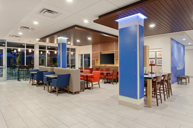 Images Holiday Inn Express & Suites Moses Lake by IHG
