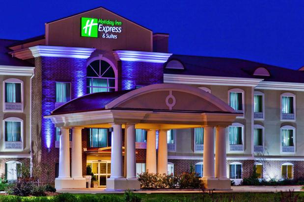 Images Holiday Inn Express & Suites Magee, an IHG Hotel