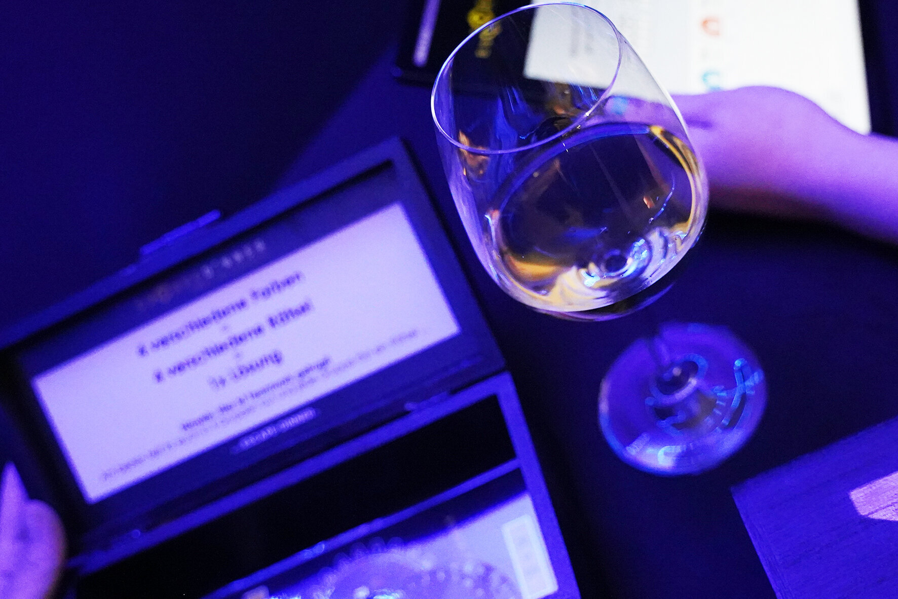 Bilder ESCAPE DINNER - Escape-Room als Dinnershow