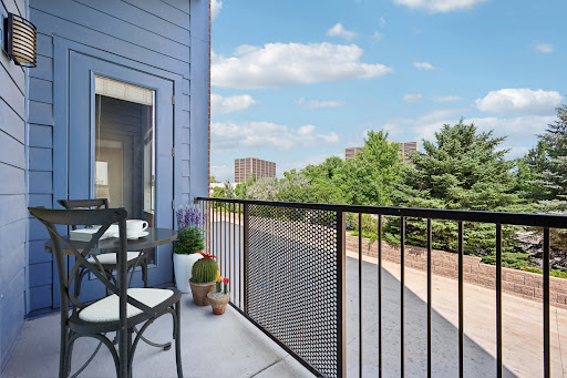 Images Outlook DTC Apartments