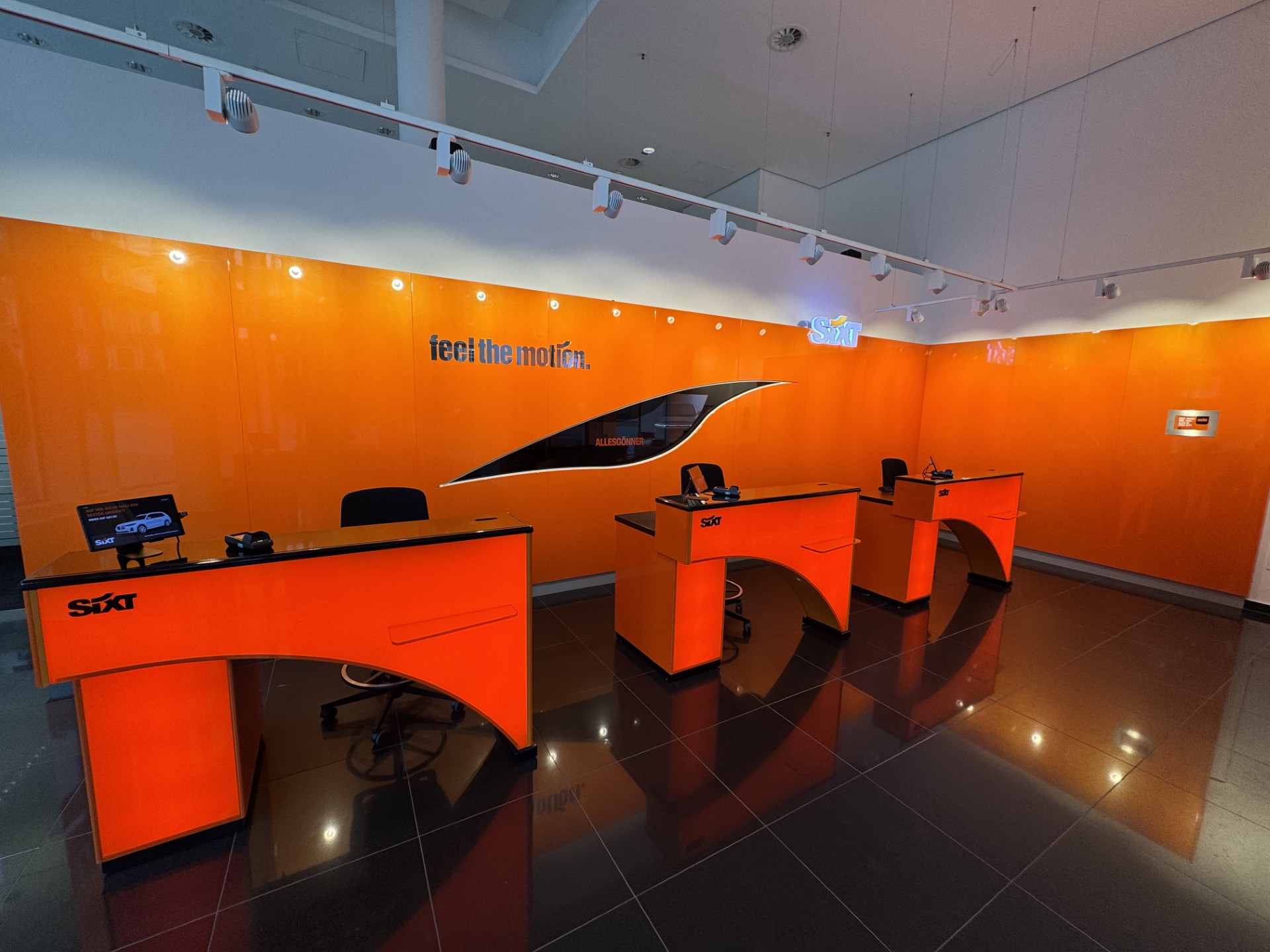 SIXT Autovermietung Hamburg Hafencity, Am Sandtorkai 48 in Hamburg