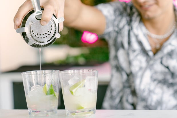 Images Kimpton Surfcomber Hotel by IHG
