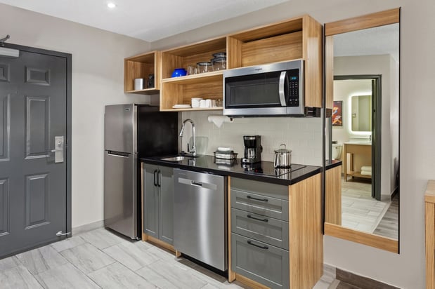 Images Candlewood Suites Harrisonburg by IHG