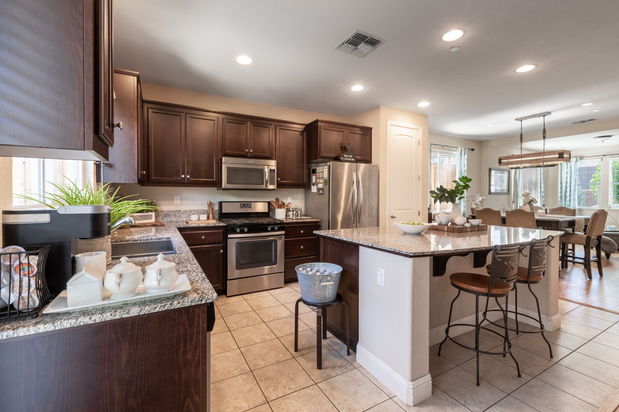 Images Monica Betancur, REALTOR | Compass