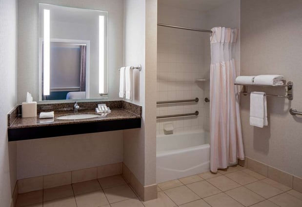 Images Hilton Garden Inn Jackson Downtown
