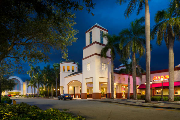 Pembroke Lakes Mall