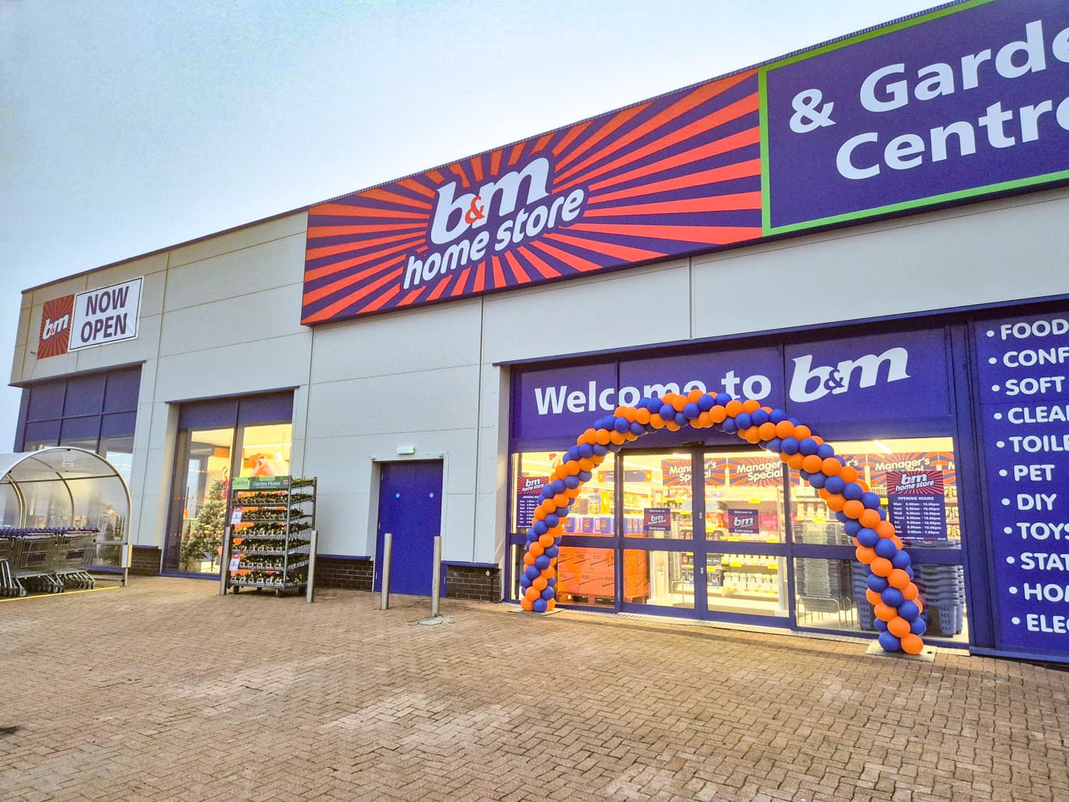 Images B&M Home Store with Garden Centre