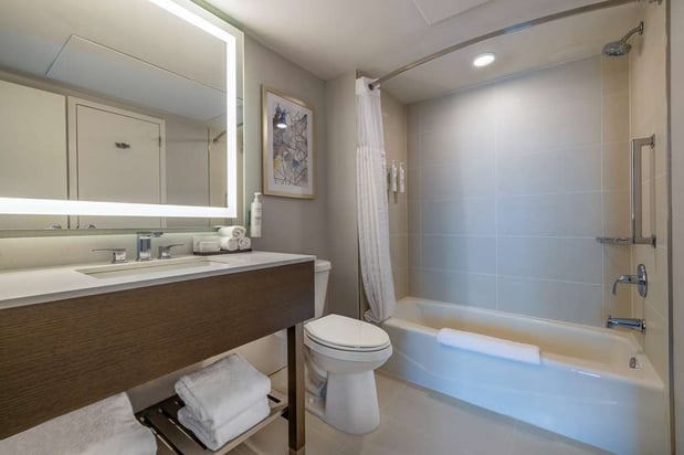 Images Embassy Suites by Hilton Tulsa I-44