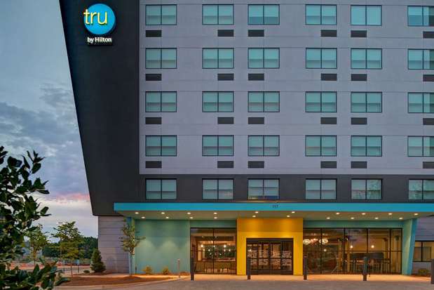 Images Tru by Hilton Mooresville