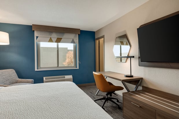 Images Holiday Inn Express Baltimore at the Stadiums by IHG