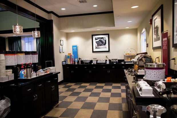 Images Hampton Inn & Suites Sharon
