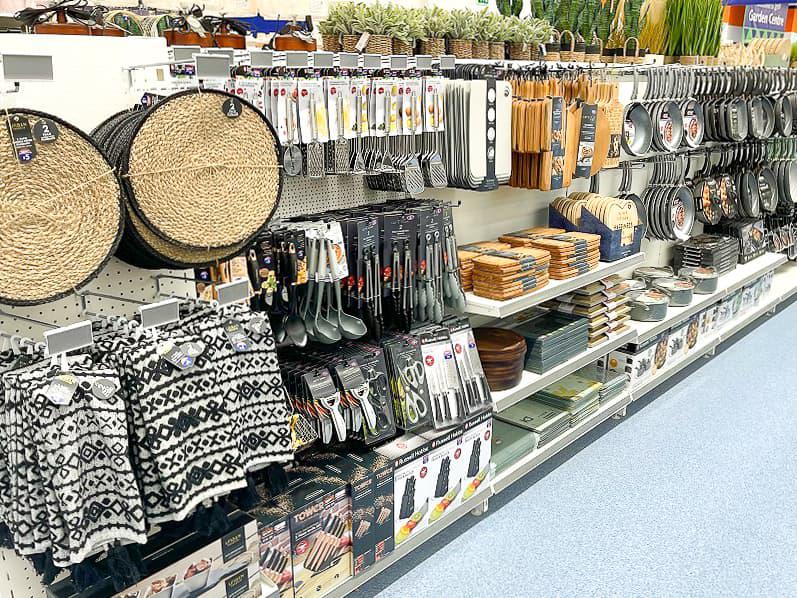 Images B&M Store with Garden Centre