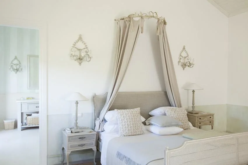 Images Mark Houlston (Yorkshire Decorators) Ltd