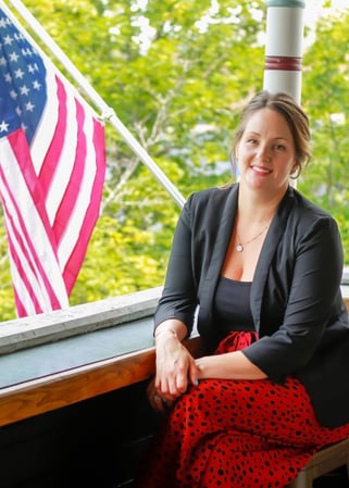 Images Nikki Bisceglia - State Farm Insurance Agent