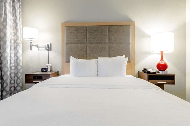 Images Hampton Inn St. Charles St. Peters