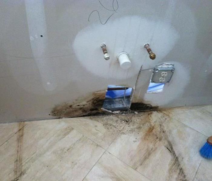 During bathroom remodeling these homeowners found mold damage when replacing their vanity. They immediately called SERVPRO of Jacksonville South Professionals. SERVPRO of Jacksonville South removed all of the affected drywall and completed mold remediation.