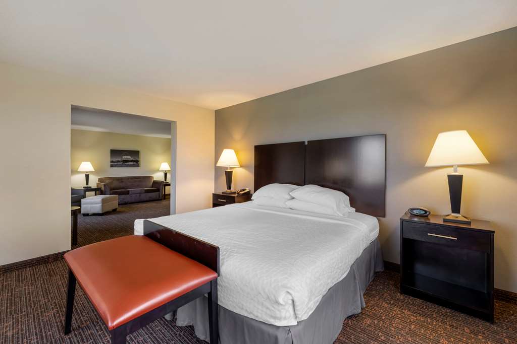 2 Room Suite
