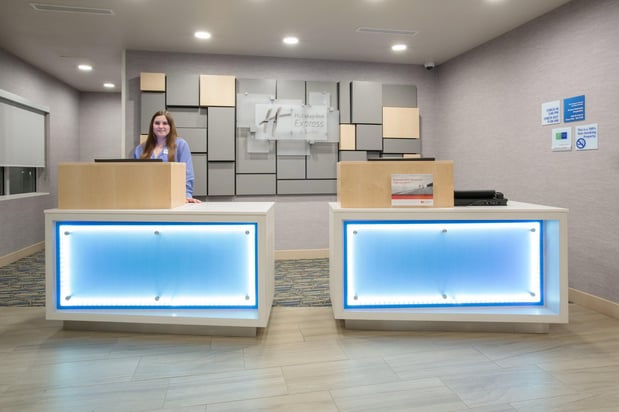 Images Holiday Inn Express & Suites Lincoln I - 80 by IHG
